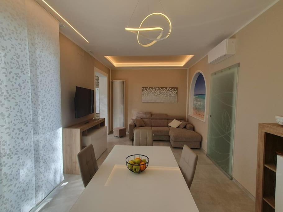 Апартаменты Lecci Al Mare Сан-Винченцо Экстерьер фото